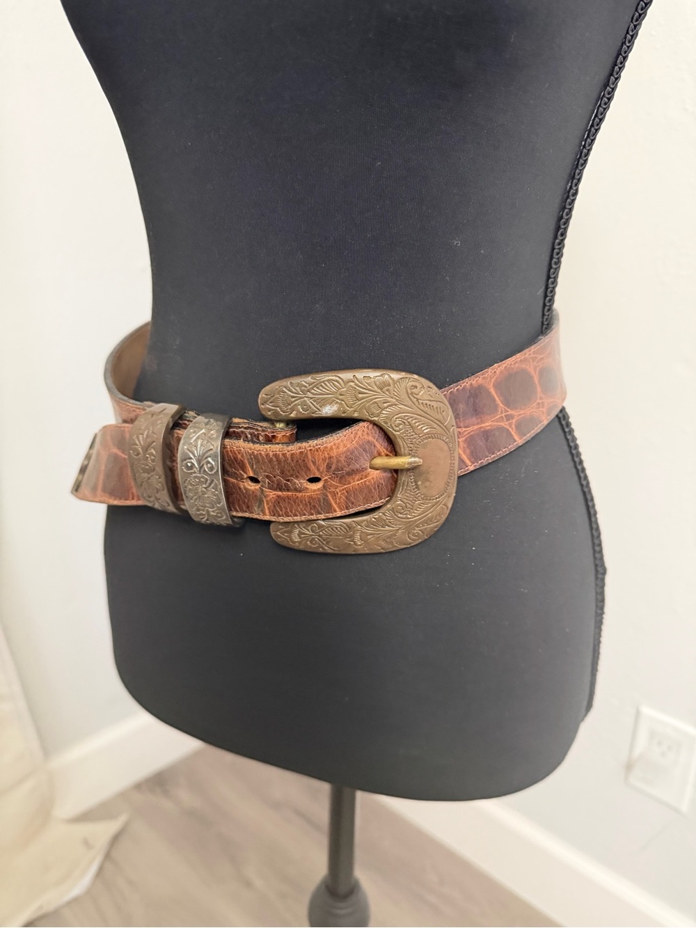 Streets Ahead Brown Leather Western Belt with Engraved Brass Buckle